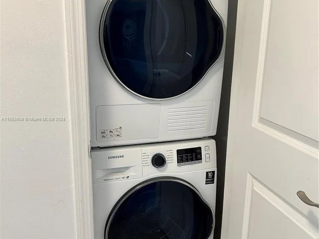 200 S Shore Dr # 8, Miami Beach FL 33141