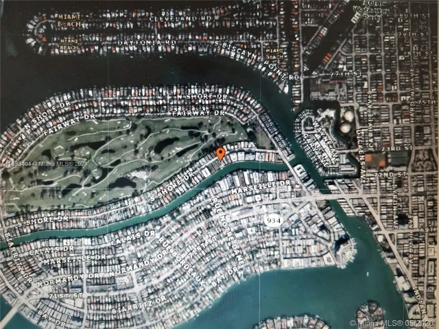 200 S Shore Dr # 8, Miami Beach FL 33141