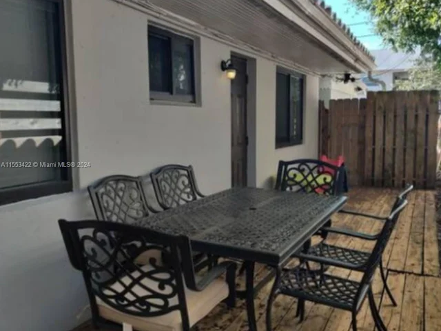 700 SE 14th Ct # 3, Fort Lauderdale FL 33316