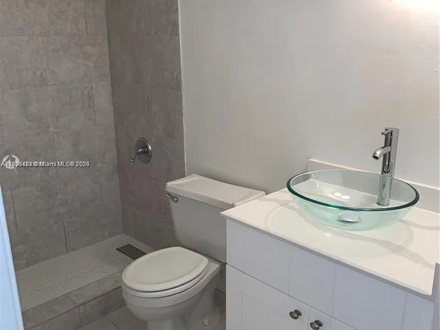 7425 SW 152nd Ave # 205, Miami FL 33193