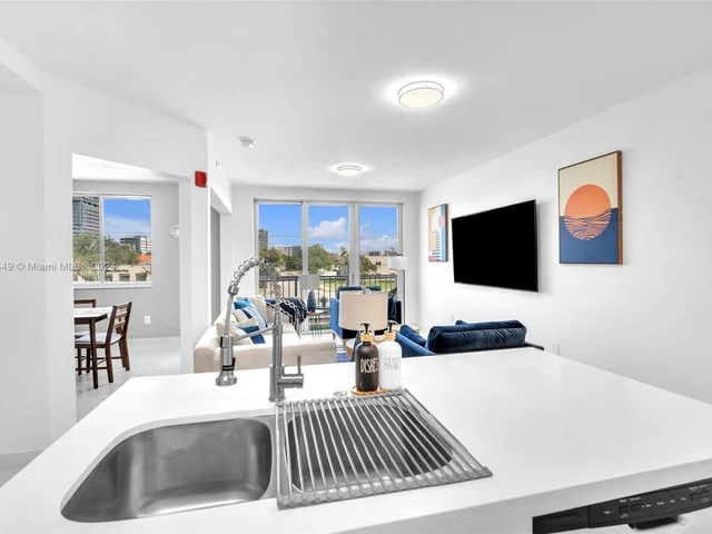 2651 NE 212th Ter # 307, Aventura FL 33180