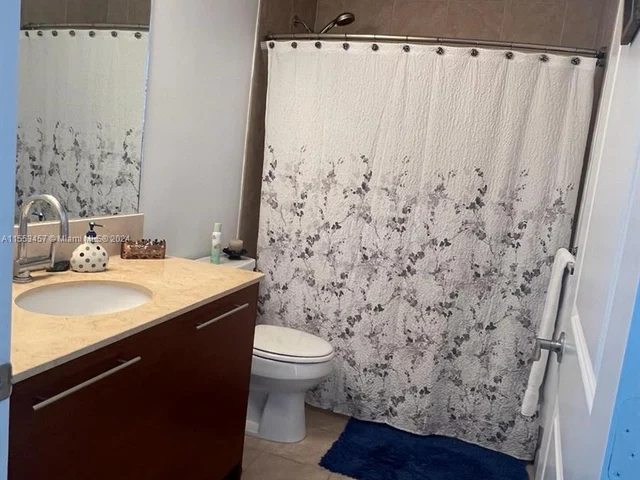 2641 N Flamingo Rd # 2605N, Sunrise FL 33323