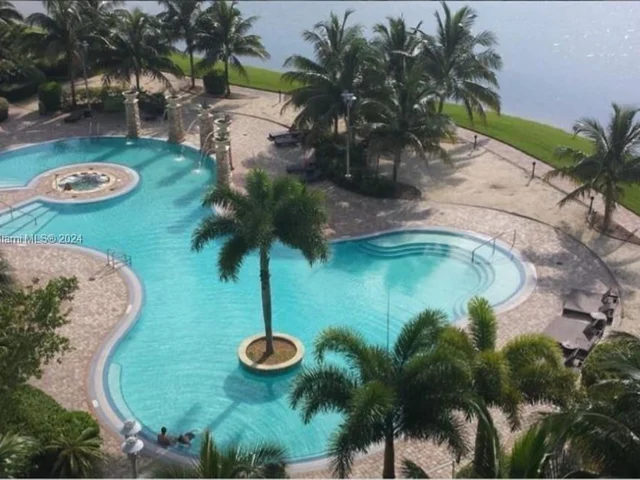 2641 N Flamingo Rd # 2605N, Sunrise FL 33323