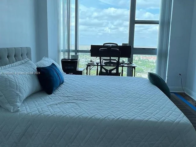 2641 N Flamingo Rd # 2605N, Sunrise FL 33323