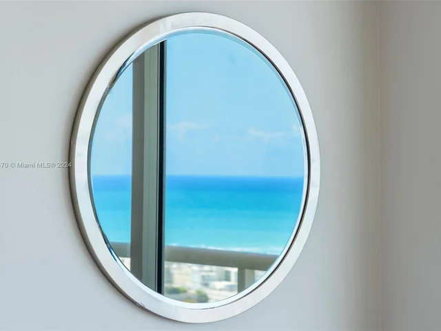 450 Alton Rd # 3010, Miami Beach FL 33139