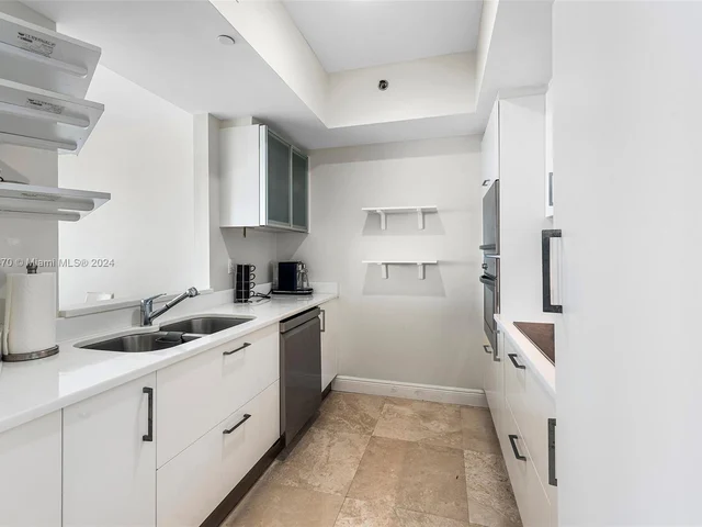 450 Alton Rd # 3010, Miami Beach FL 33139