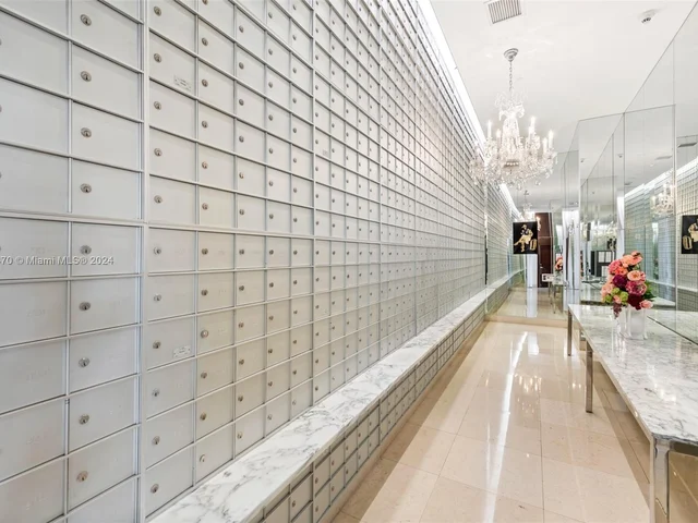 450 Alton Rd # 3010, Miami Beach FL 33139