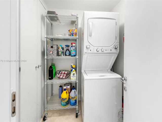 450 Alton Rd # 3010, Miami Beach FL 33139