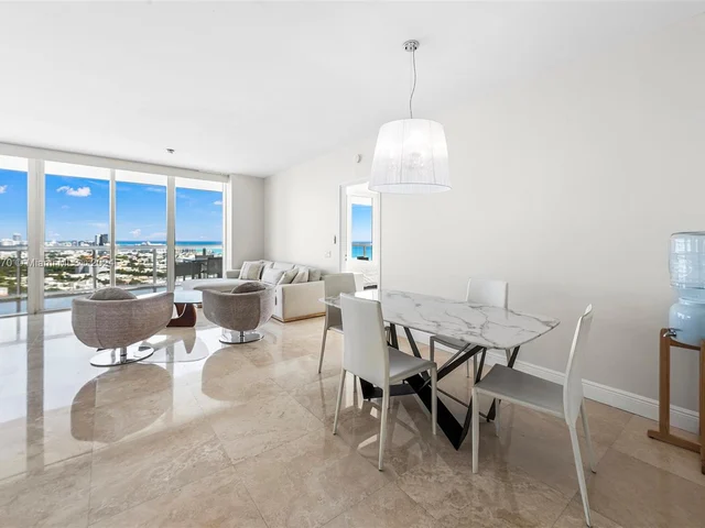 450 Alton Rd # 3010, Miami Beach FL 33139