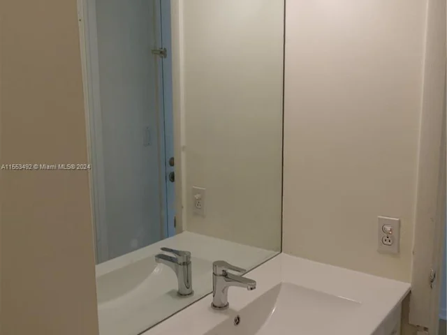 8267 SW 128th St # 203, Pinecrest FL 33156