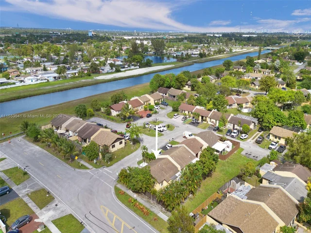 3118 NW 204th Ln # 3118, Miami Gardens FL 33056