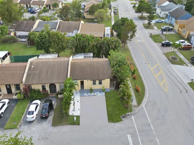 3118 NW 204th Ln # 3118, Miami Gardens FL 33056