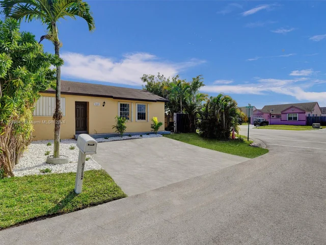 3118 NW 204th Ln # 3118, Miami Gardens FL 33056