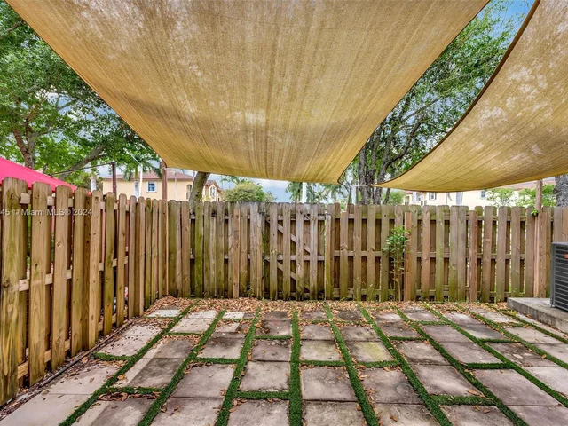 13326 SW 128th Psge, Miami FL 33186