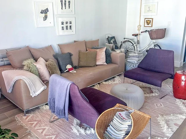 1800 Collins Ave # 9C, Miami Beach FL 33139