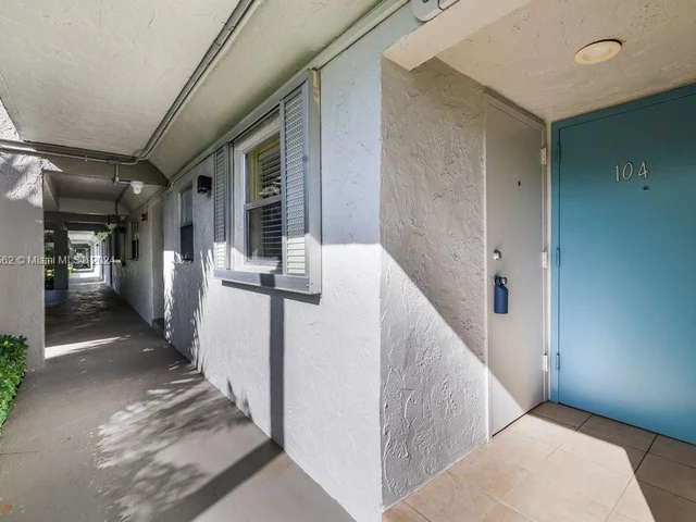 1750 NW 3rd Ter # 104C, Fort Lauderdale FL 33311
