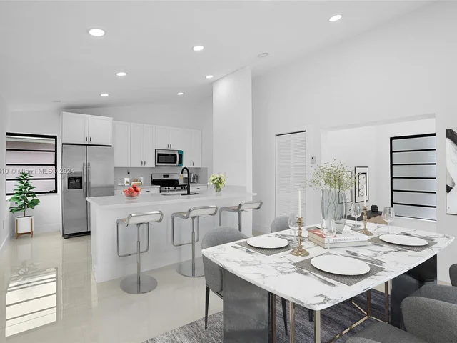 200 SE 7th St, Dania Beach FL 33004