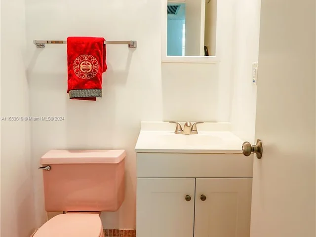 1600 S Ocean Dr # 18I, Hollywood FL 33019