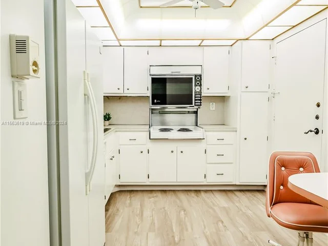 1600 S Ocean Dr # 18I, Hollywood FL 33019