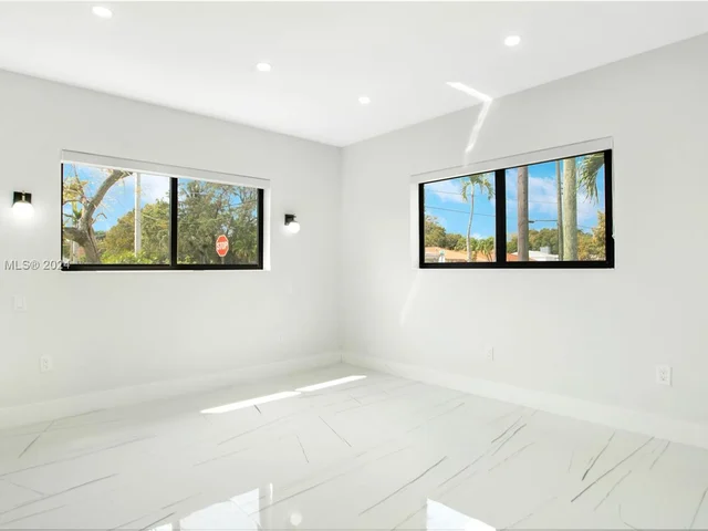 1937 SW 16 Ave, Miami FL 33145