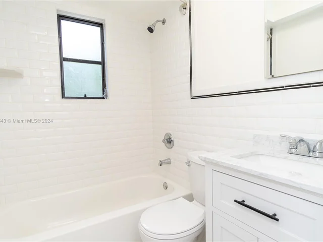 3712 Anderson Rd # 2, Coral Gables FL 33134