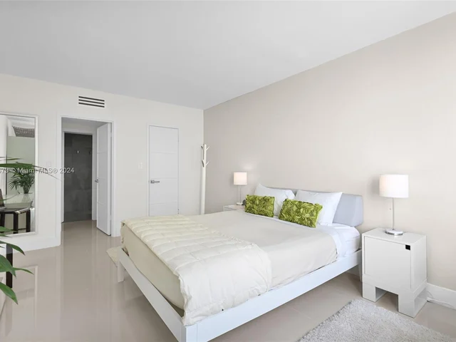 1000 West Ave # 327, Miami Beach FL 33139