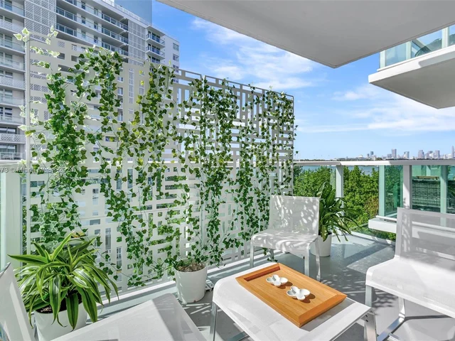1000 West Ave # 327, Miami Beach FL 33139