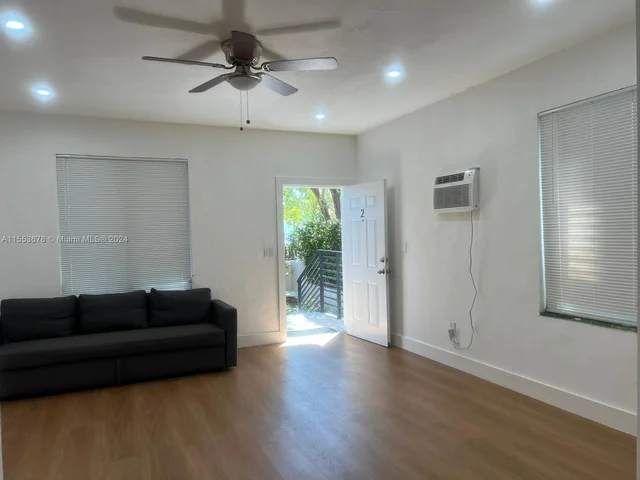 740 Michigan Ave # 2, Miami Beach FL 33139