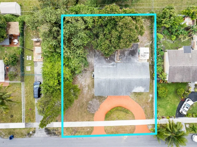 920 NW 201st St, Miami Gardens FL 33169