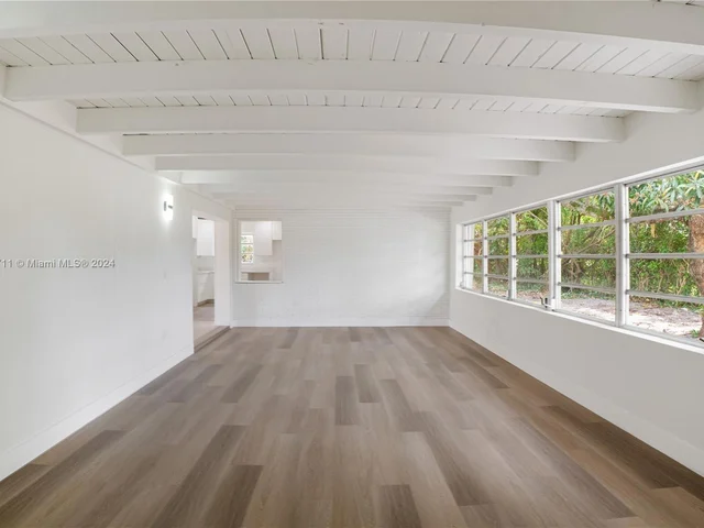 920 NW 201st St, Miami Gardens FL 33169