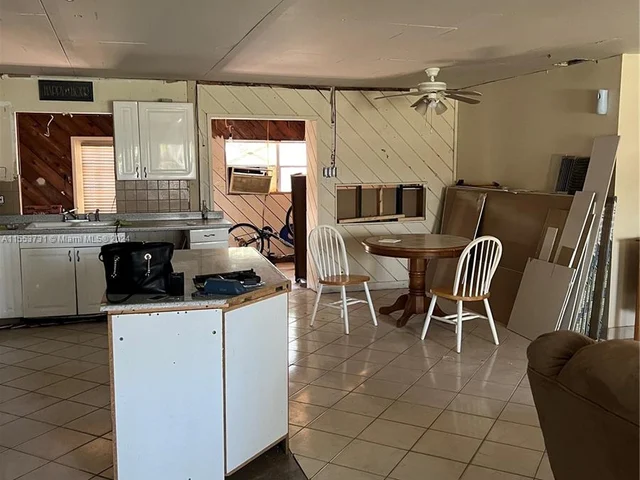 199 NW 69th Ave, Margate FL 33063