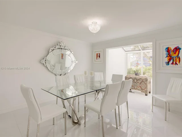 6681 SW 155th Ave, Miami FL 33193