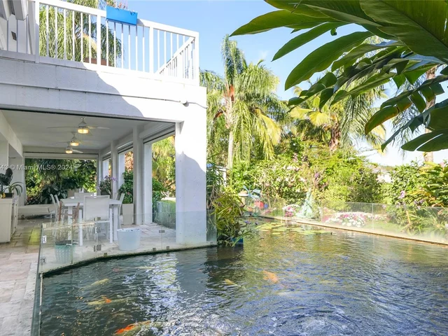 6681 SW 155th Ave, Miami FL 33193