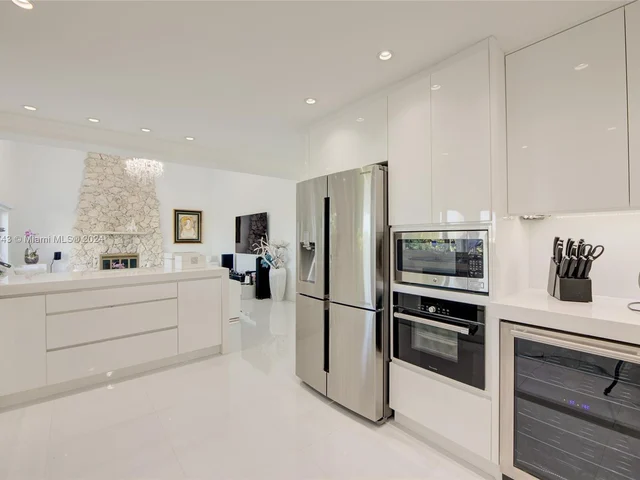 6681 SW 155th Ave, Miami FL 33193