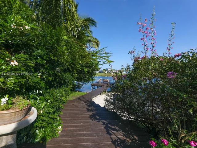 6681 SW 155th Ave, Miami FL 33193