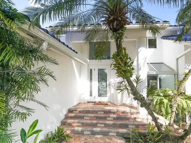 6681 SW 155th Ave, Miami FL 33193