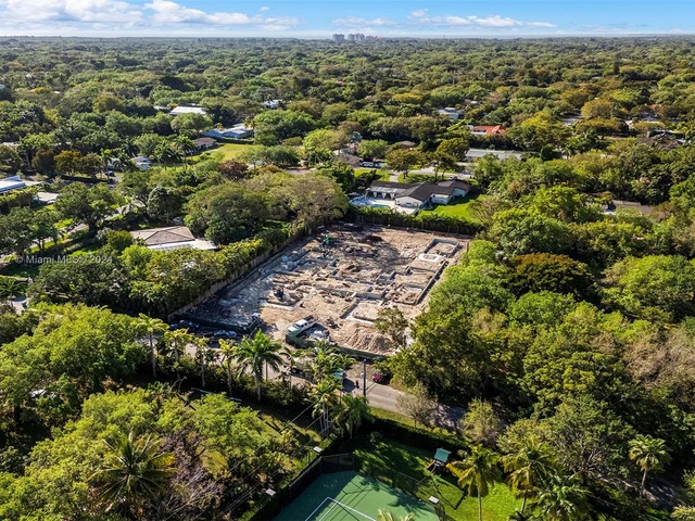 6730 SW 115th St, Pinecrest FL 33156