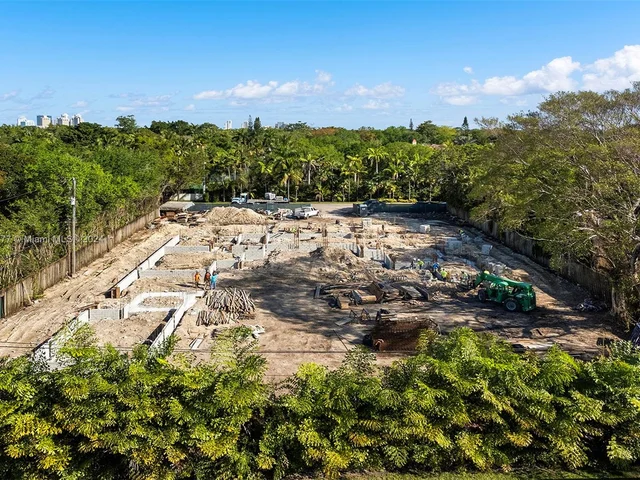 6730 SW 115th St, Pinecrest FL 33156