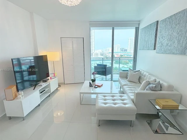 350 S Miami Ave # 1215, Miami FL 33130