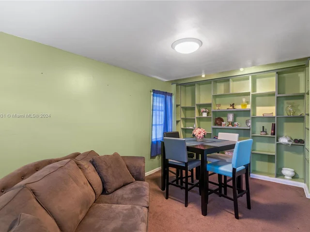 45 NW 127th St, North Miami FL 33168