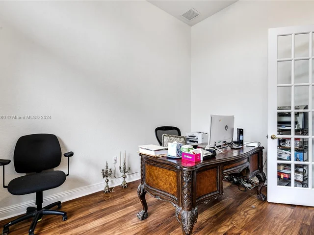 15036 SW 39th St, Davie FL 33331