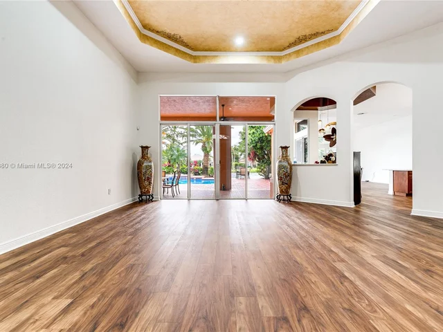 15036 SW 39th St, Davie FL 33331