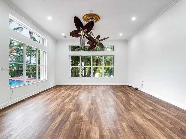 15036 SW 39th St, Davie FL 33331