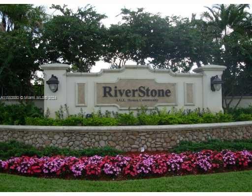 15036 SW 39th St, Davie FL 33331