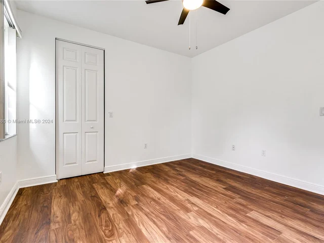 15036 SW 39th St, Davie FL 33331