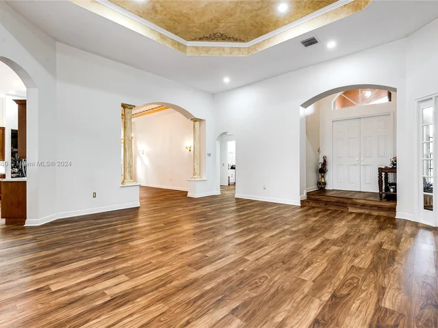 15036 SW 39th St, Davie FL 33331