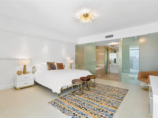 3737 Collins Ave # 703, Miami Beach FL 33140