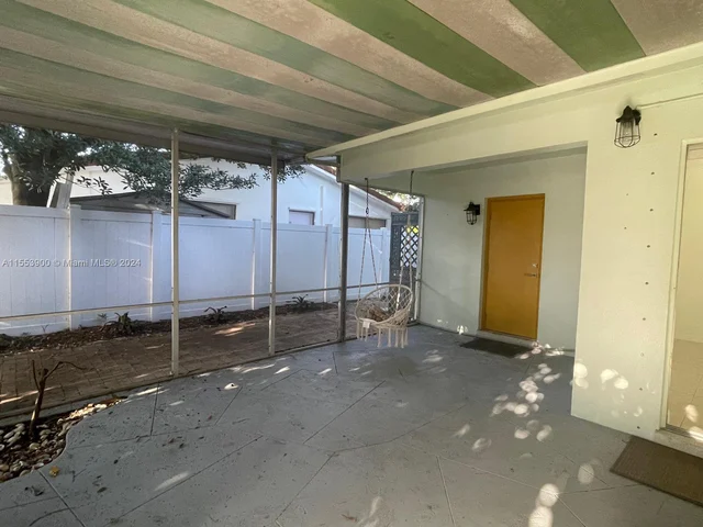 709 NE 25th Ave, Pompano Beach FL 33062