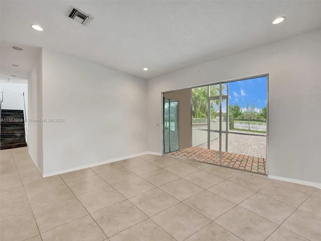 9342 Madewood Ct, West Palm Beach FL 33411