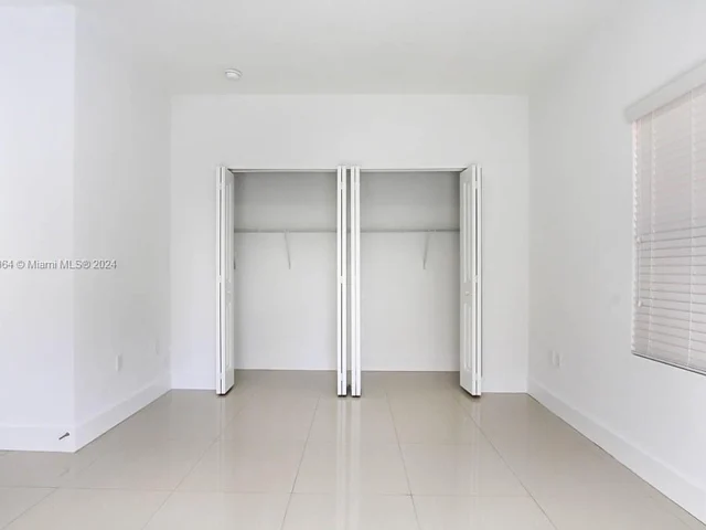 15610 SW 11 Ter, Miami FL 33194